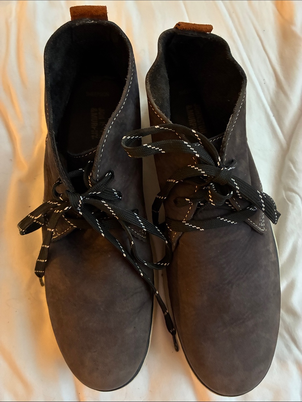 Johnson and Murphy Men's Brown Nubuck Chukka Boots with Contrast Laces